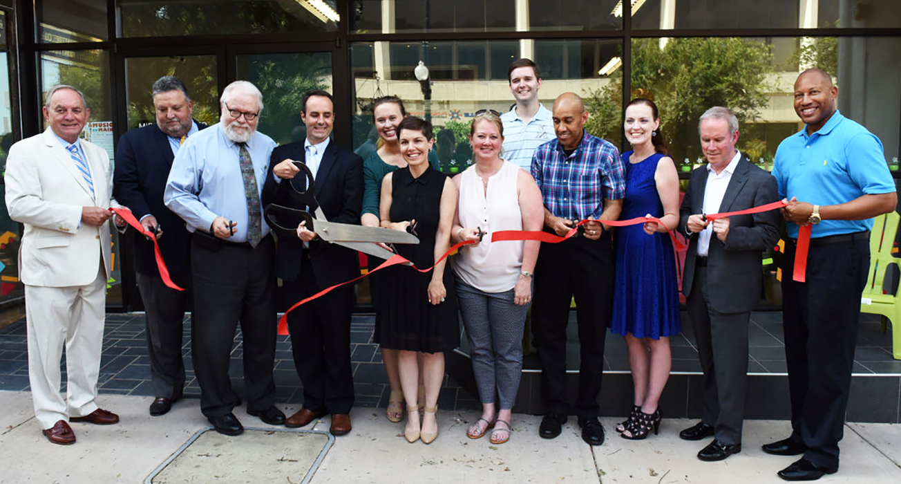 Middle Border Forward ribbon cutting
